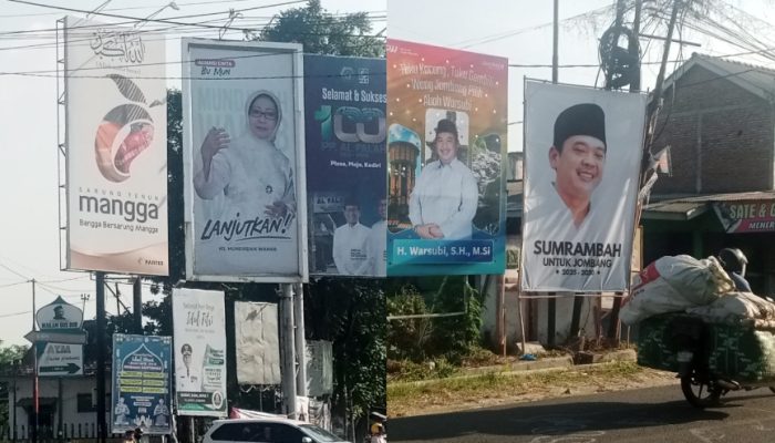 Panggung Pilkada Jombang 2024 (2):  KEPALA DPMPTSP SEBUT TIDAK PERLU IZIN