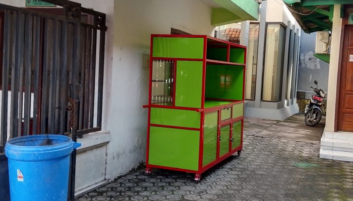 Mengawal Babak Akhir Proyek Sentra PKL (4): TIBA-TIBA MUNCUL GEROBAK MISTERIUS