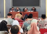 Disdikbud Jombang Gelar Rapat Sosialisasi Pengadaan Seragam Gratis Tahun 2025